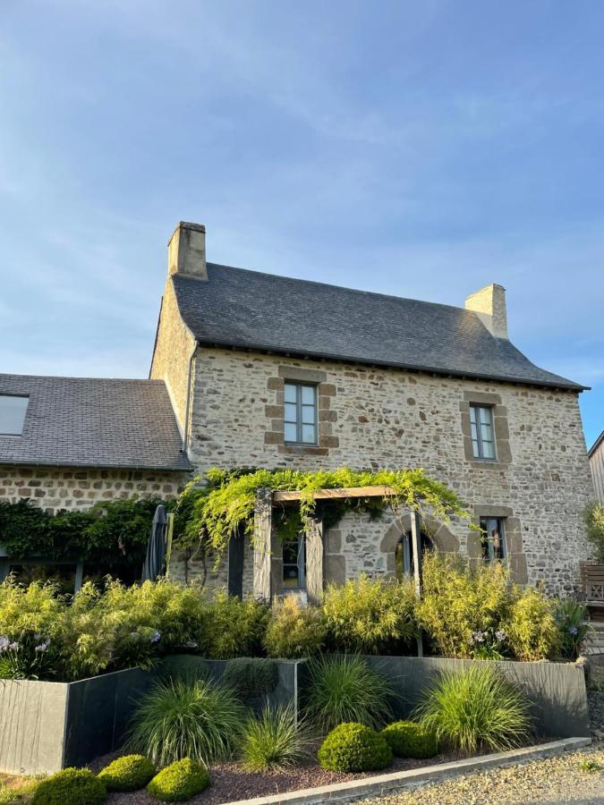 Manoir de la Nogrie - Chambre de charme 2 à 4 personnes Val-d'Ize Exterior foto